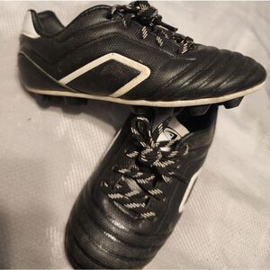 Boys Soccer Cleats Like New Size‎ 12 Clean Sturdy Athleta